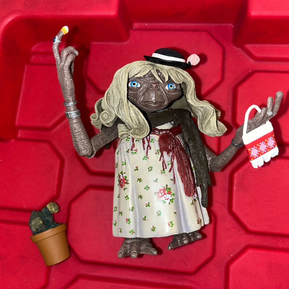 ET Universal Studios Figurine